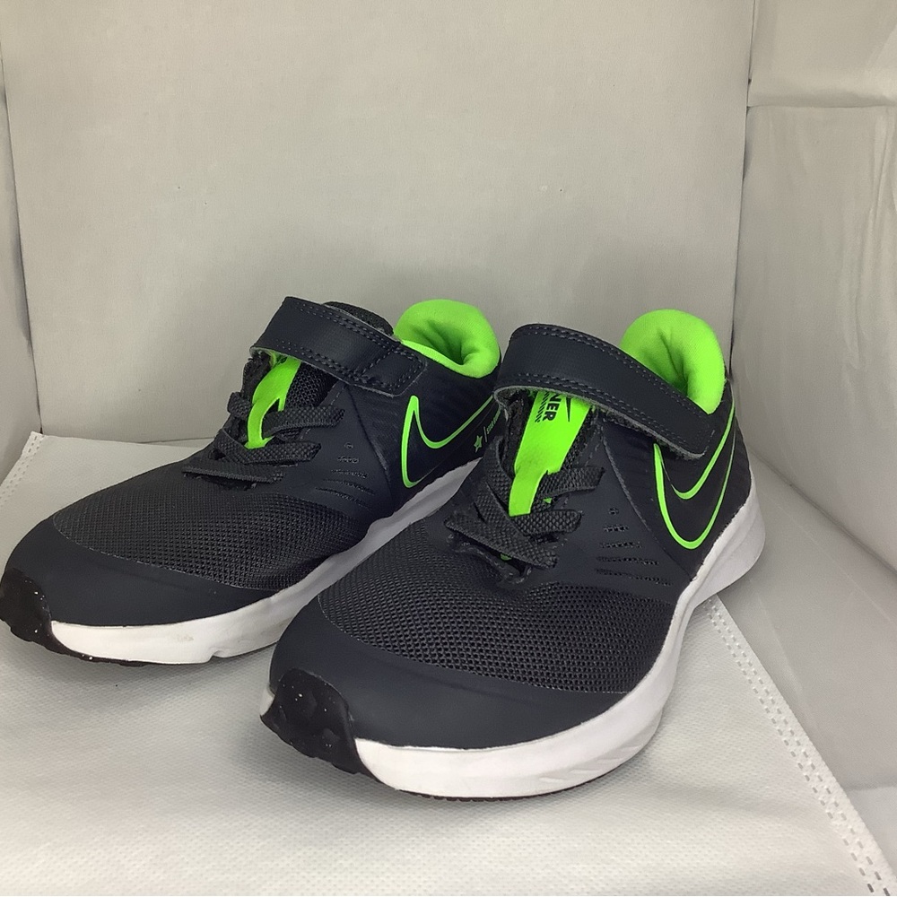 Nike Star Runner